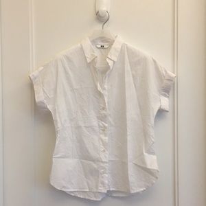 Uniqlo white short sleeved button down blouse